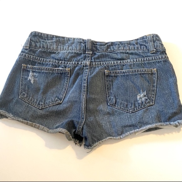 Love Notes Super Cute Distressed Jean Shorts Sz 7 - Picture 3 of 4